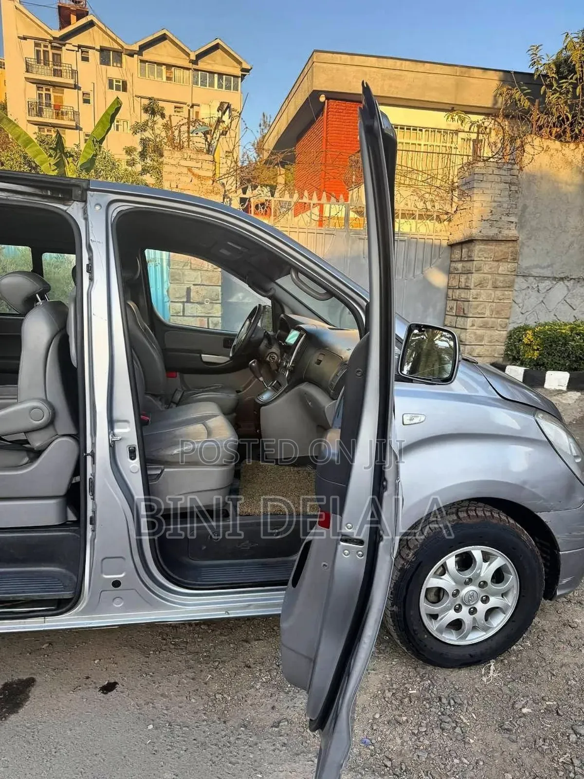 Hyundai Starex 2014 Silver