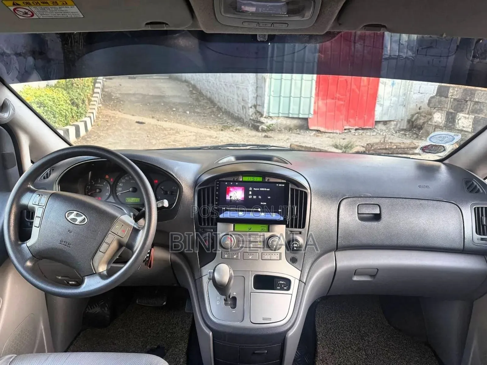 Hyundai Starex 2014 Silver