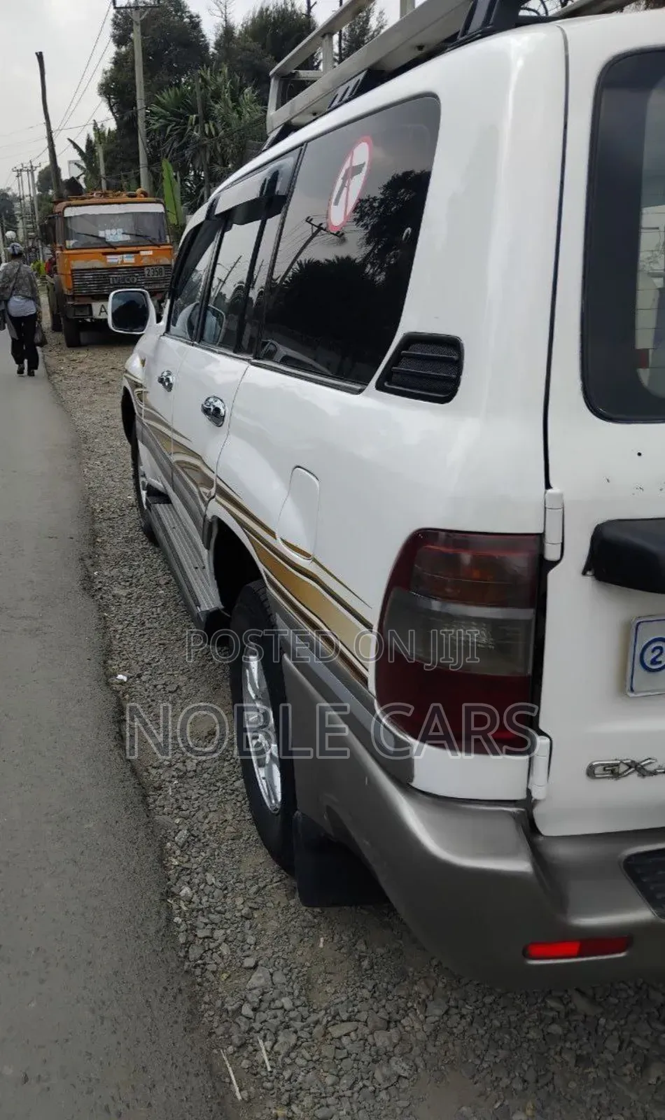 Toyota Land Cruiser 2003 White