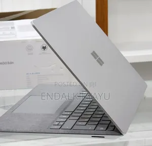 New Laptop Microsoft Surface 16GB Intel Core I7 SSD 256GB