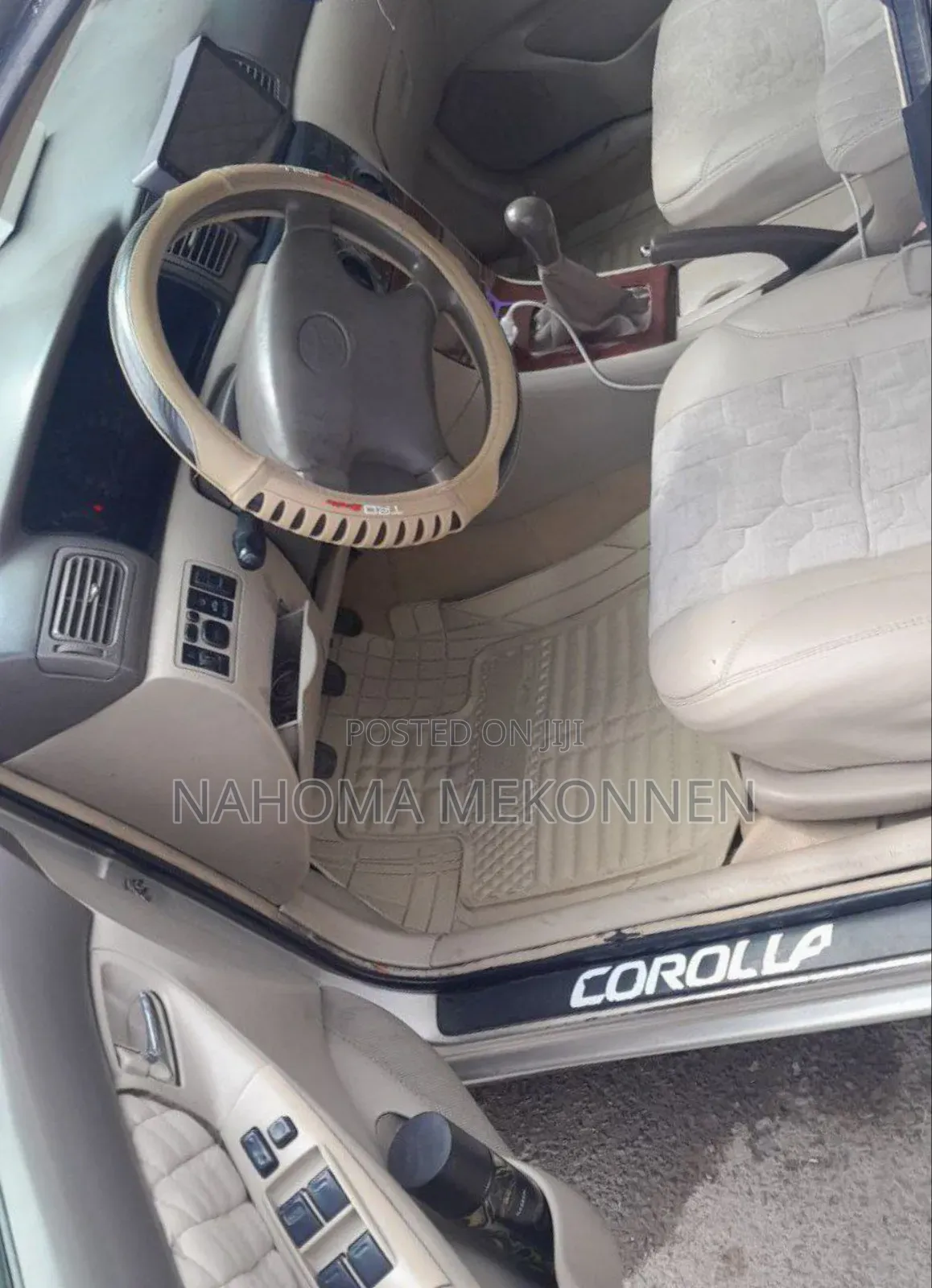 Toyota Corolla 2004 Gold