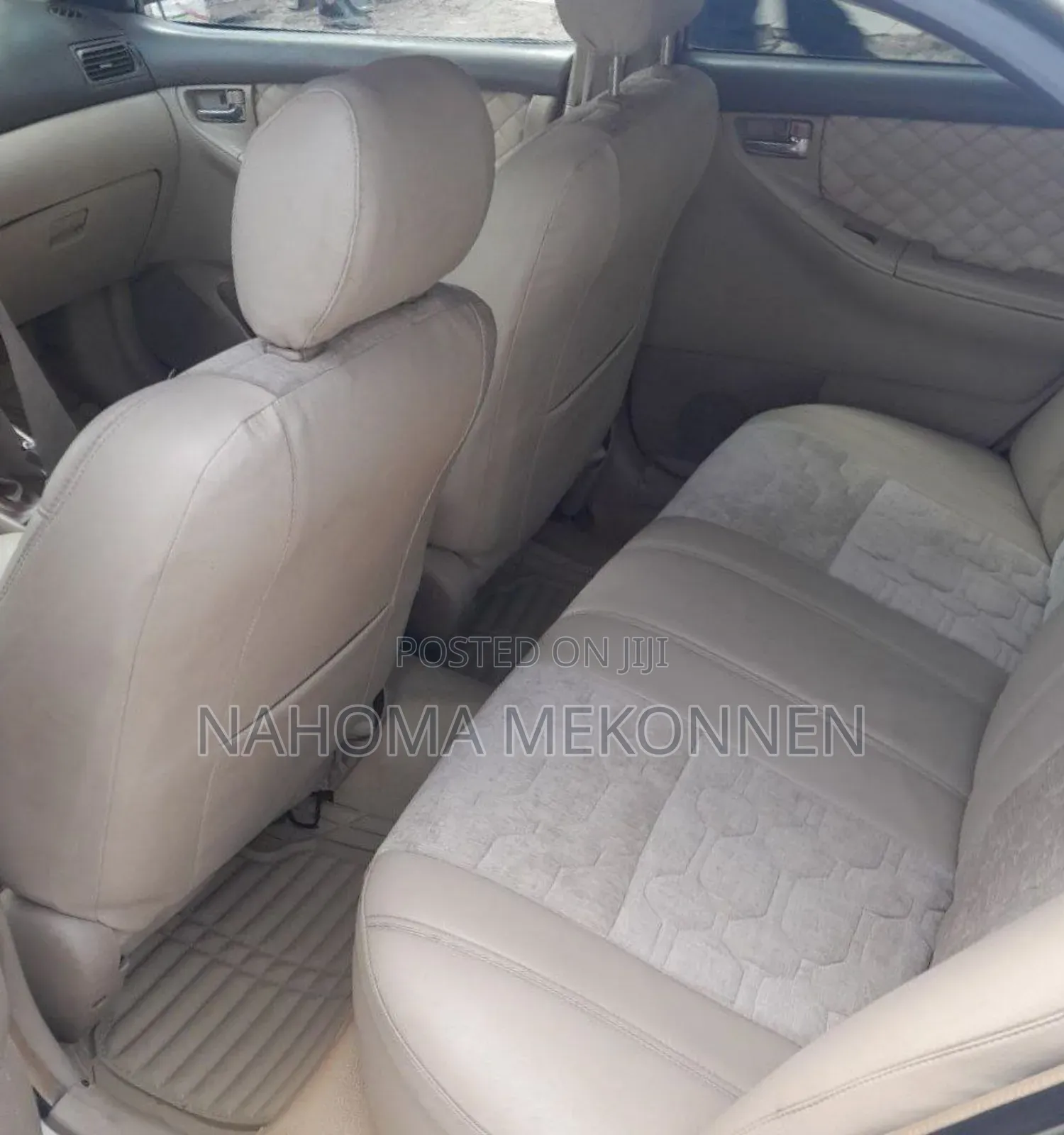 Toyota Corolla 2004 Gold