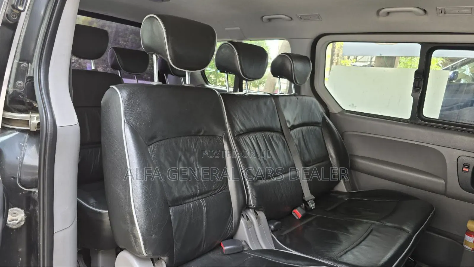 Hyundai H1 2013 Beige