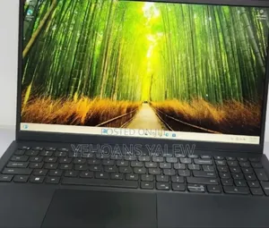 New Laptop Dell Inspiron 15 8GB Intel Core i5 SSD 256GB
