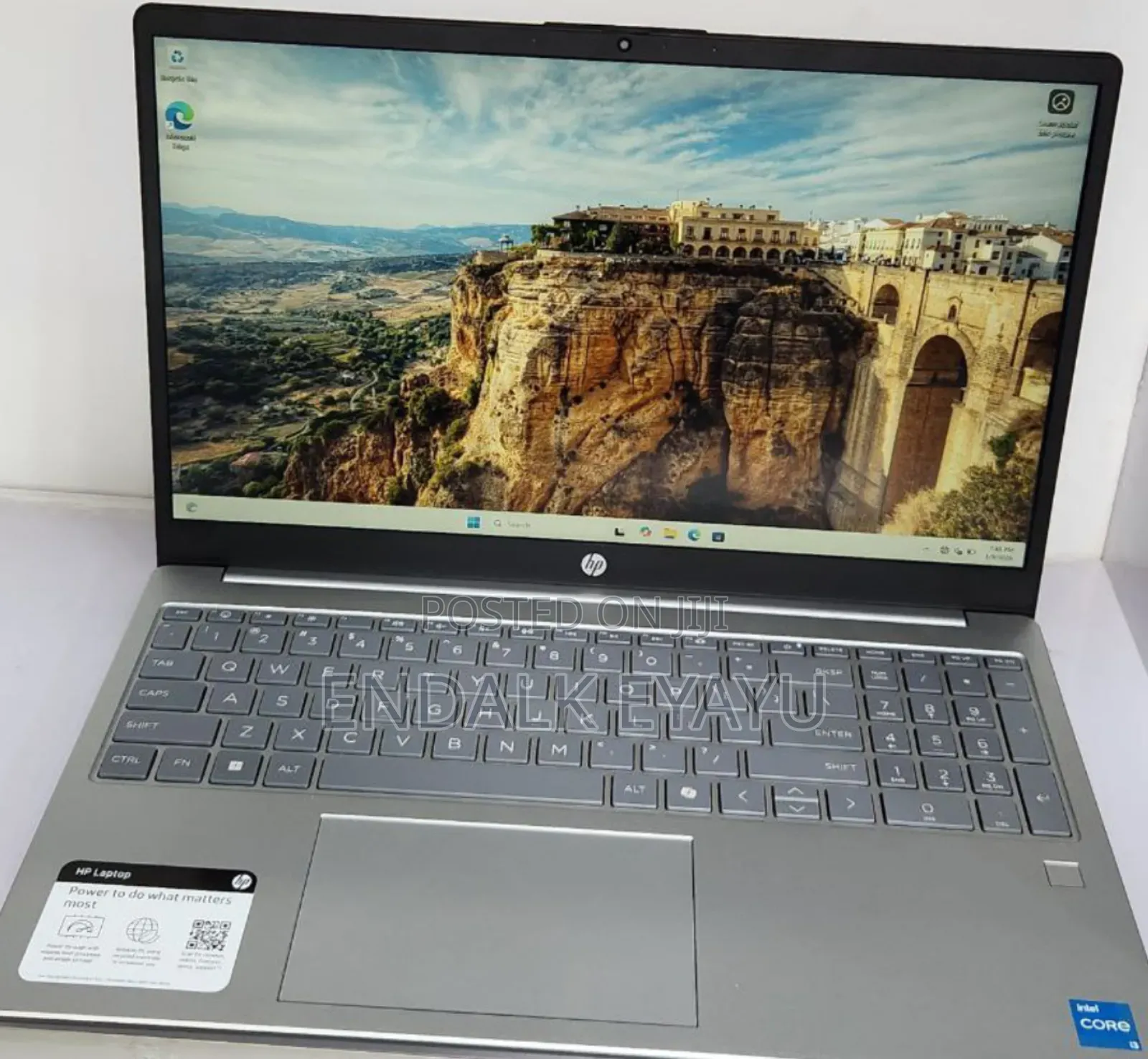 New Laptop HP 8GB Intel Core I3 SSD 256GB