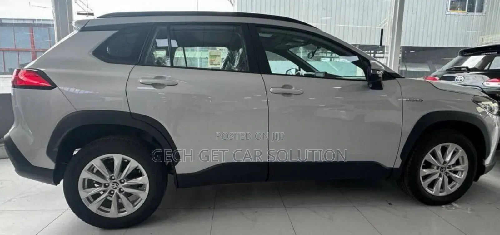 Toyota Corolla Cross Hybrid 2024 Silver