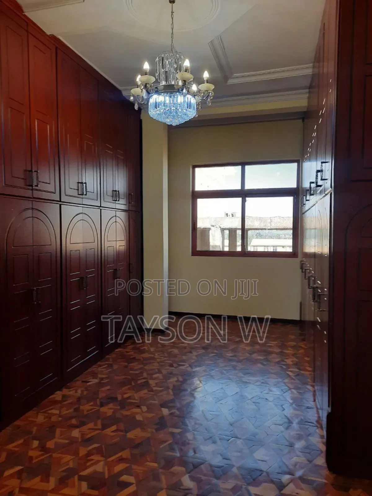 6bdrm House in Addis Abeba, Bole for sale