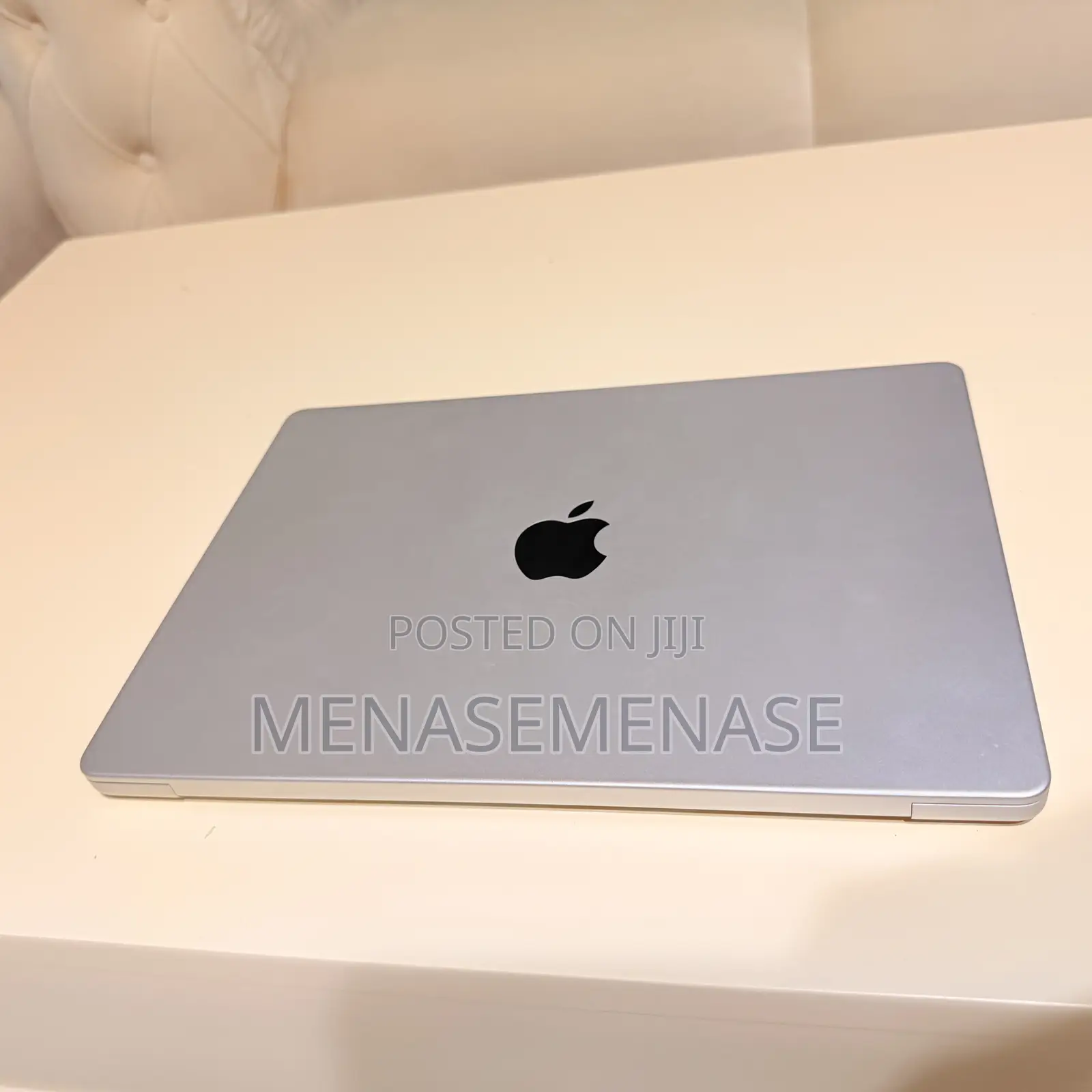 New Laptop Apple MacBook Pro 2023 M3 14-Inch 8GB Apple M3 Pro SSD 512GB