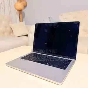 New Laptop Apple MacBook Pro 2023 M3 14-Inch 8GB Apple M3 Pro SSD 512GB