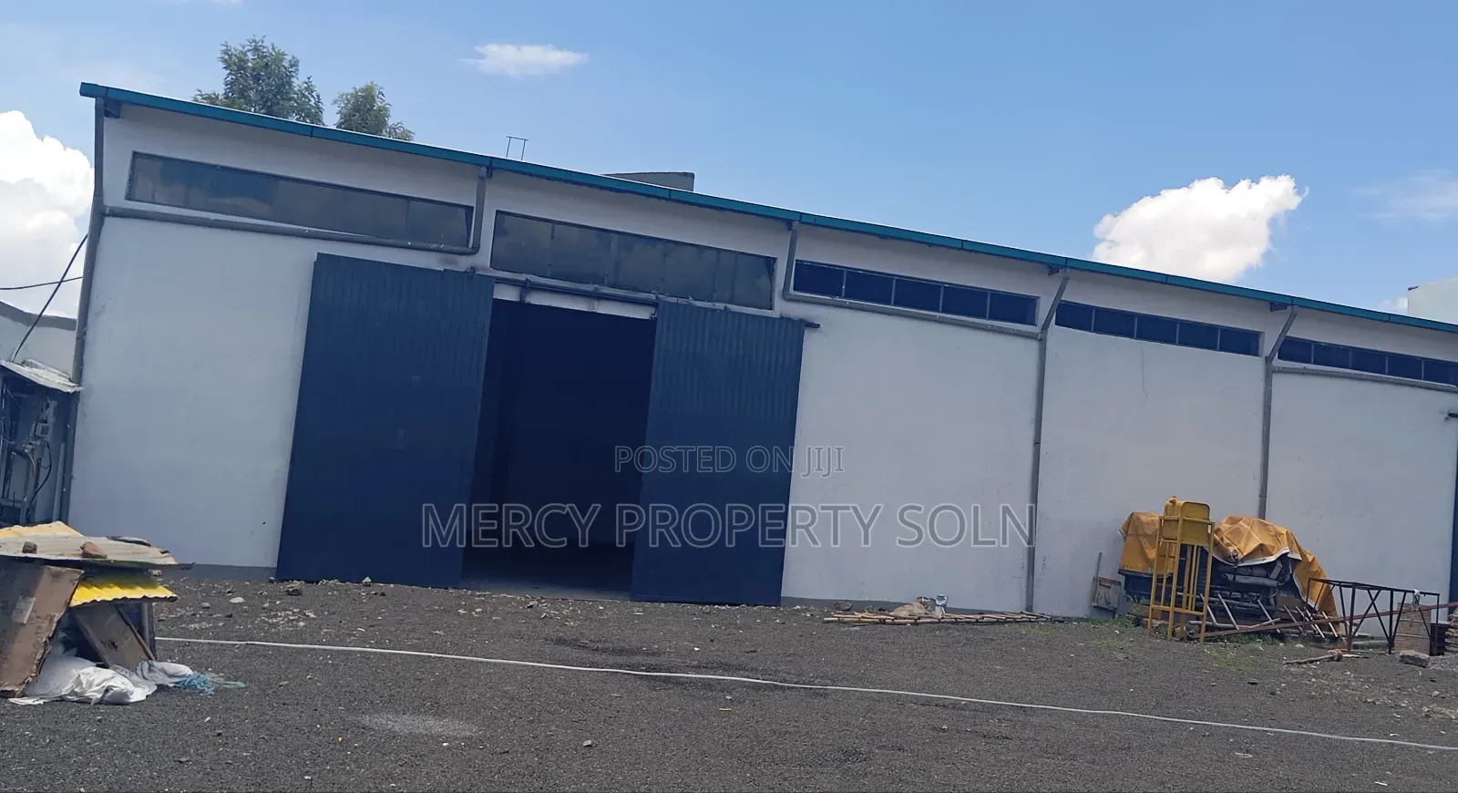 Warehouse for Rent Goro Area Near Asphalt Road