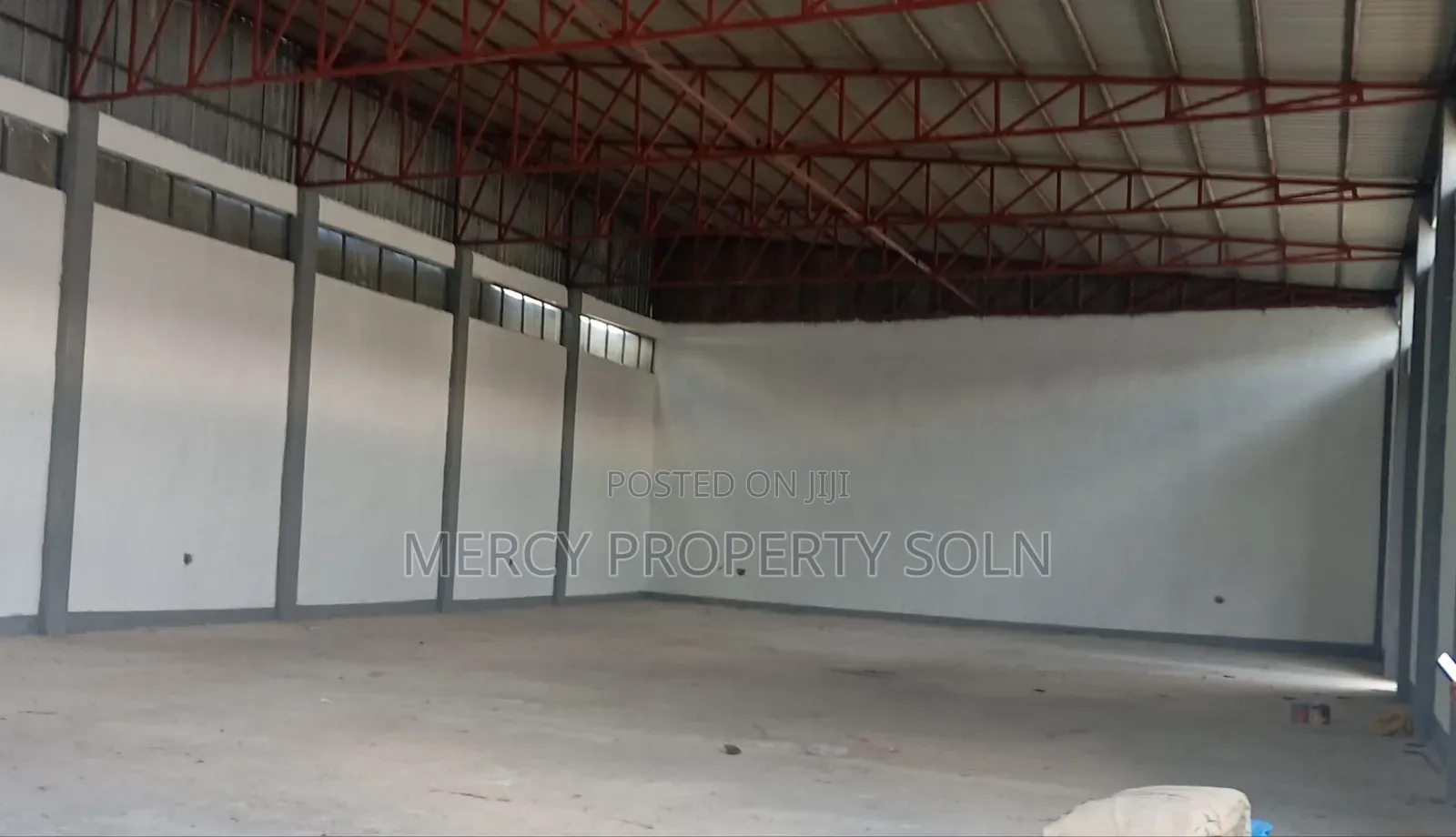 Warehouse for Rent Goro Area Near Asphalt Road