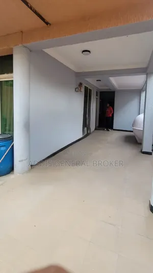 6bdrm House in Lebu, Nifas Silk-Lafto for sale