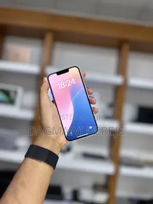 New Apple iPhone 13 128 GB Pink