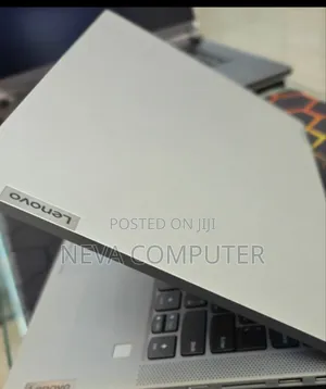 New Laptop Lenovo Ideapad 3 8GB AMD Ryzen 5 SSD 512GB