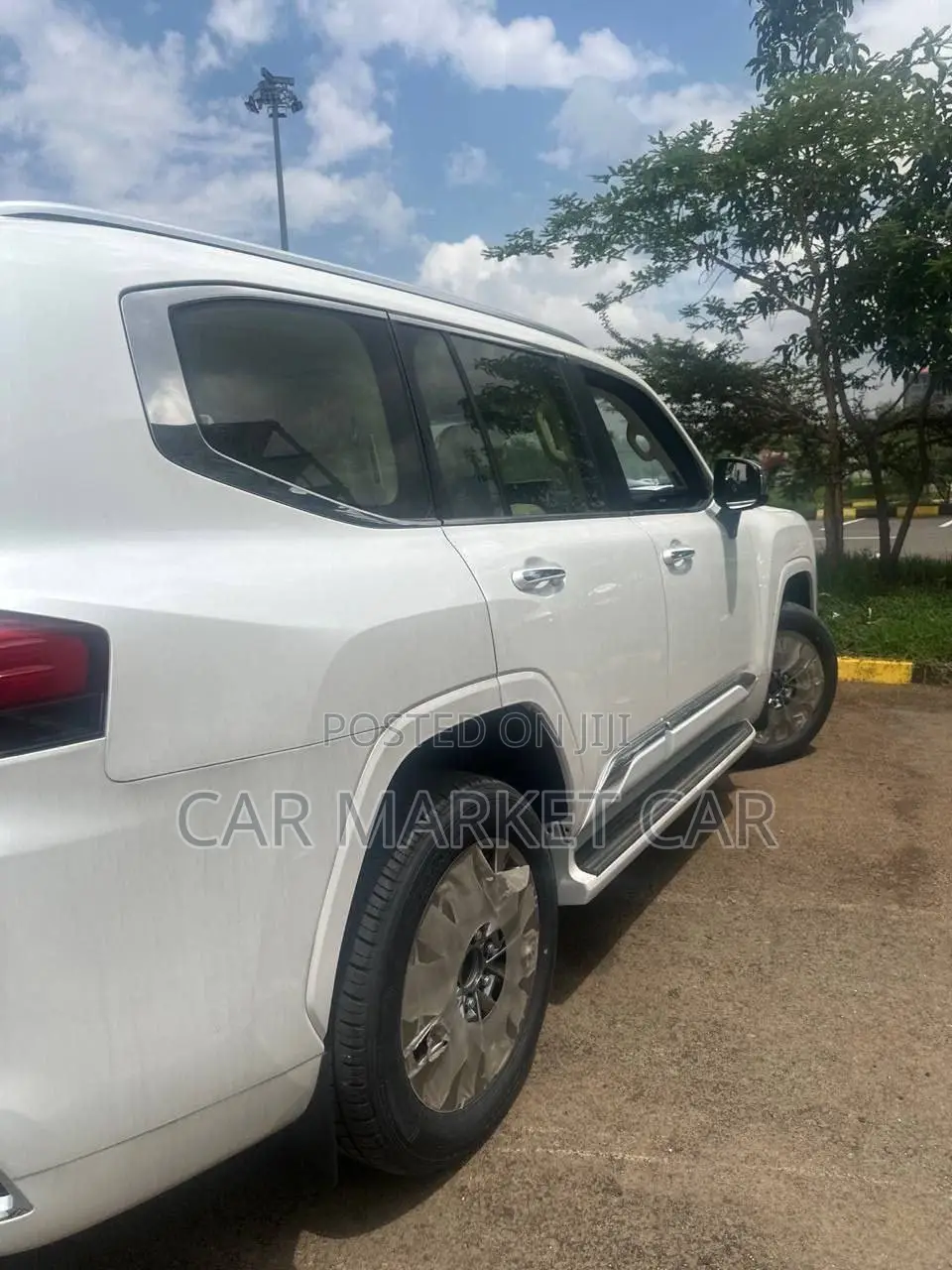 Toyota Land Cruiser 3.3 Diesel 4WD 2022 White