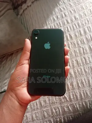 Apple XR 128 GB Black