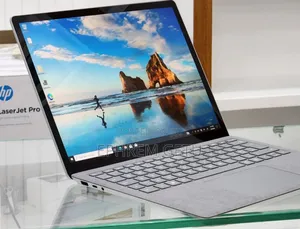 New Laptop Microsoft Surface 16GB Intel Core I7 SSD 256GB