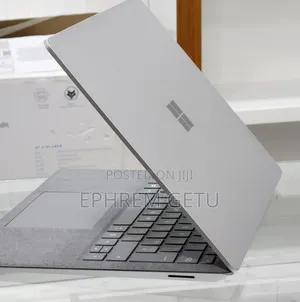 New Laptop Microsoft Surface 16GB Intel Core I7 SSD 256GB