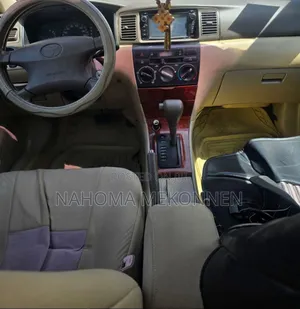 Toyota Corolla 2005 Gold