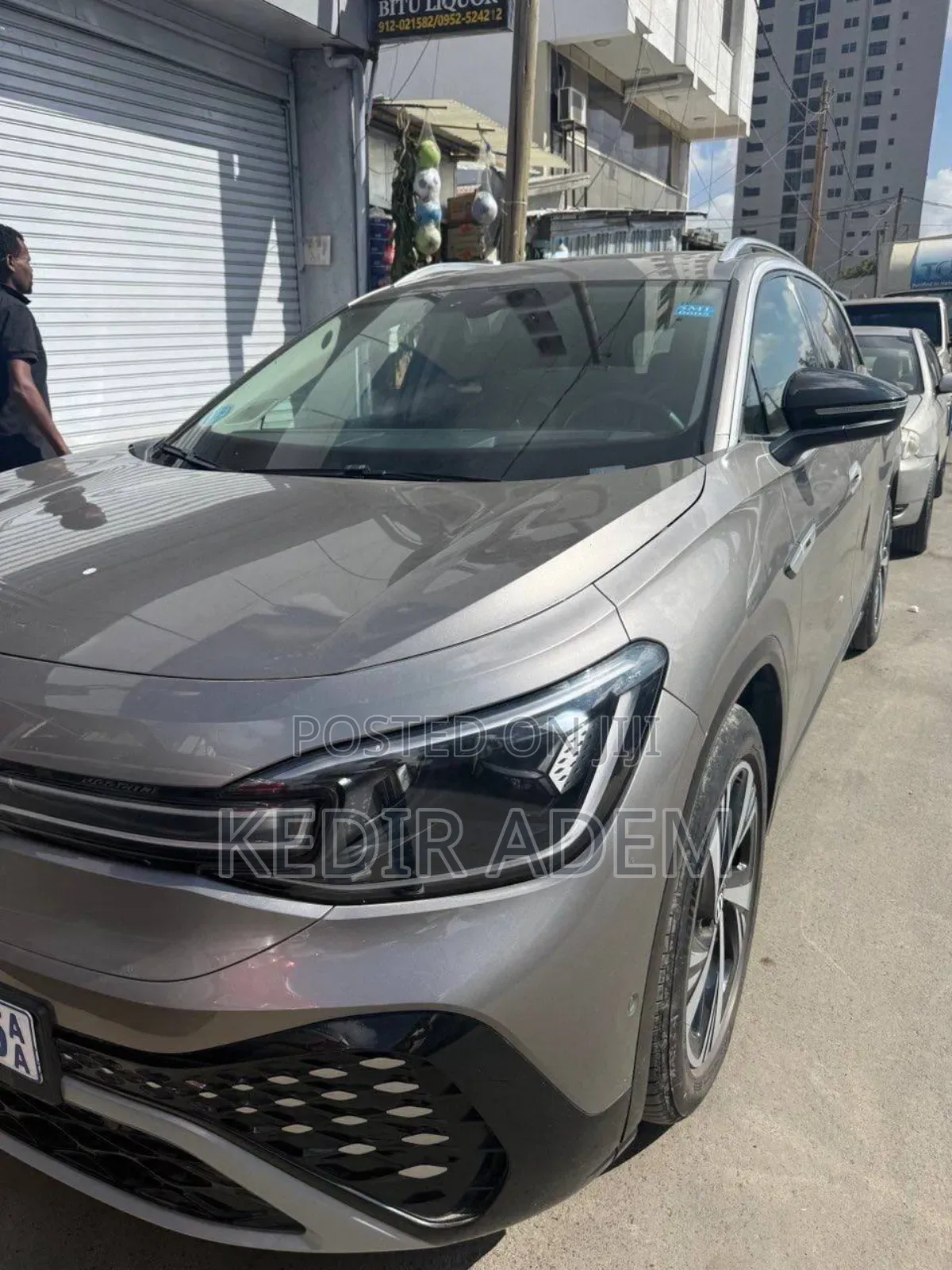 Volkswagen ID.6 2024 Silver