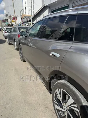 Volkswagen ID.6 2024 Silver