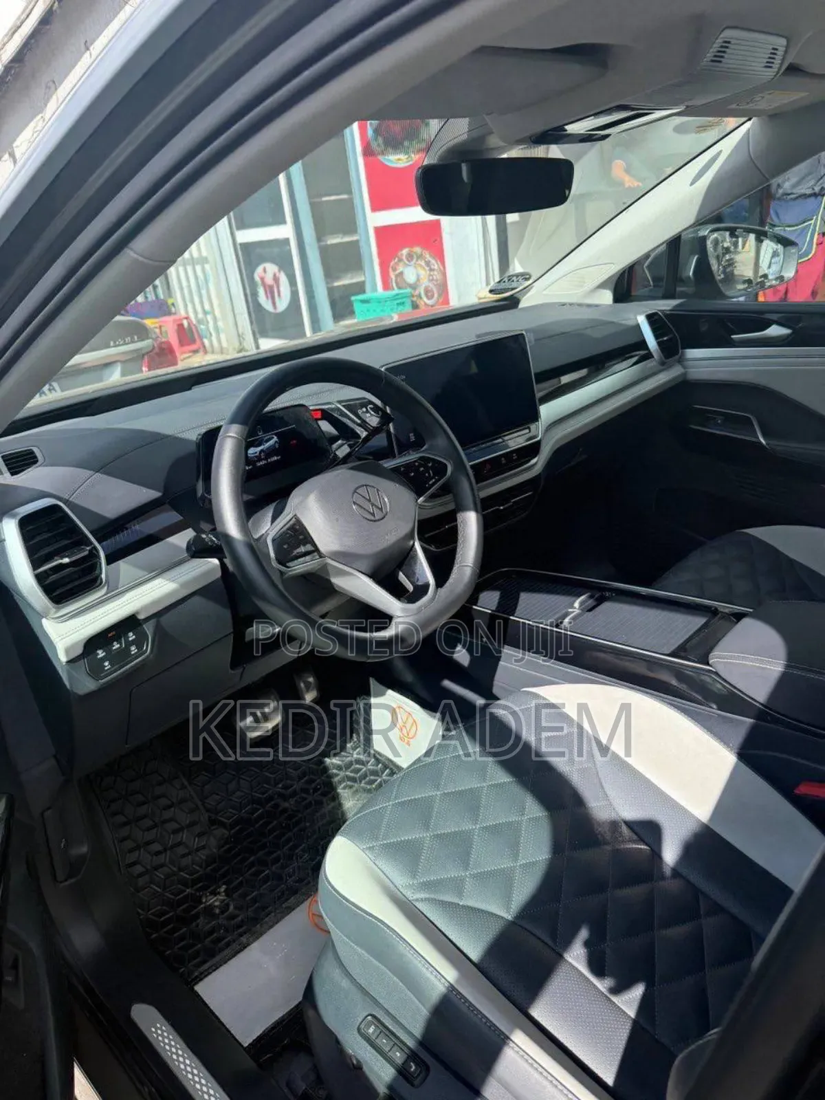 Volkswagen ID.6 2024 Silver