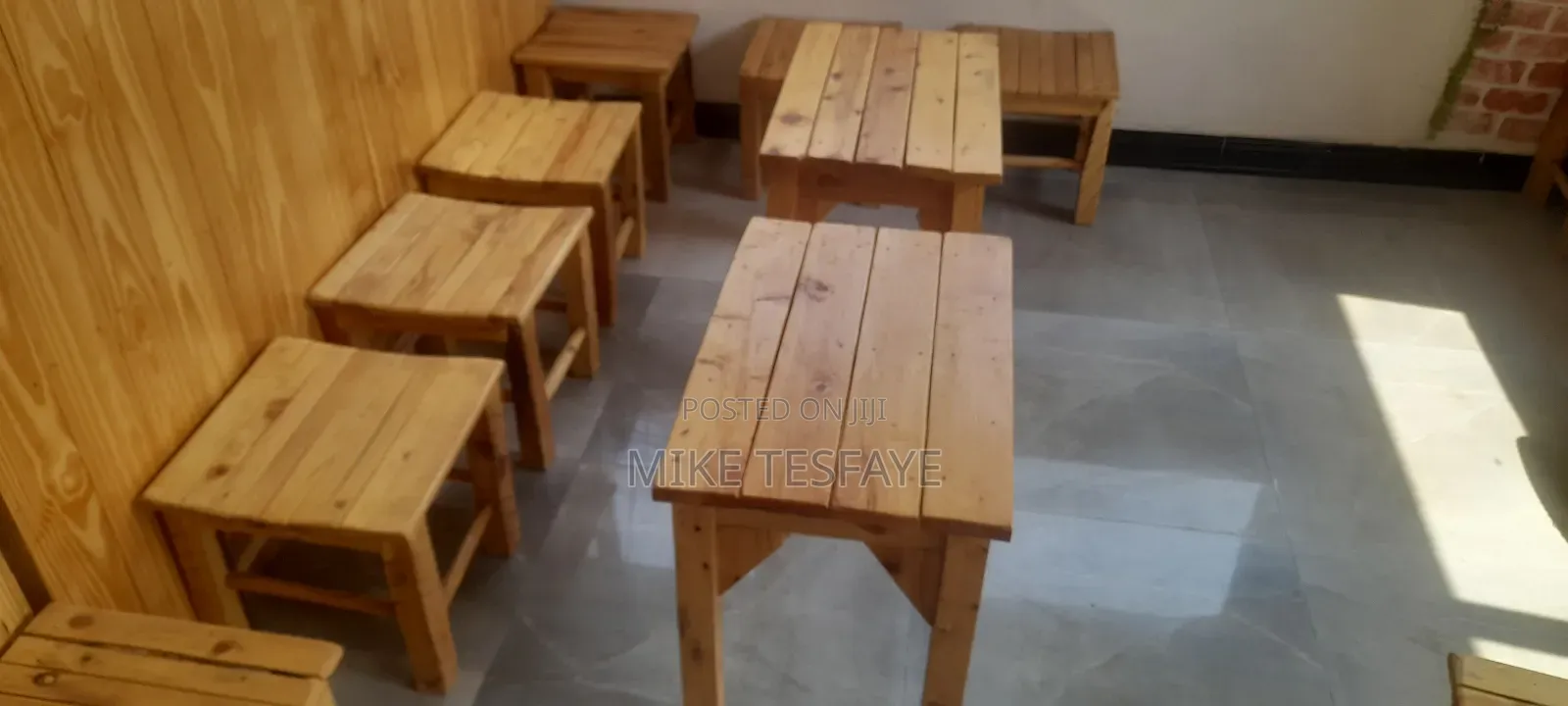 Urgent Coffee Shope Chair and Tabel