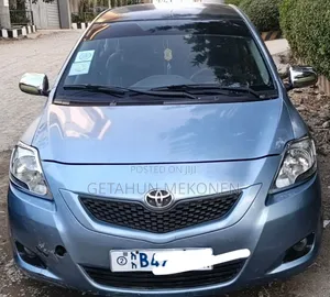 Toyota Belta 2010 Blue