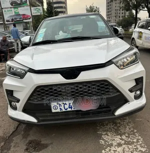 Toyota Raize 2023 White