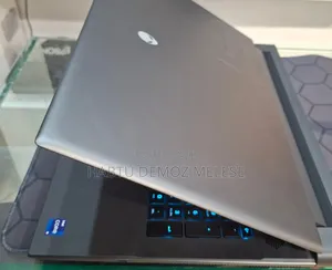 New Laptop Alienware M17x R2 32GB Intel Core I9 SSD 1T