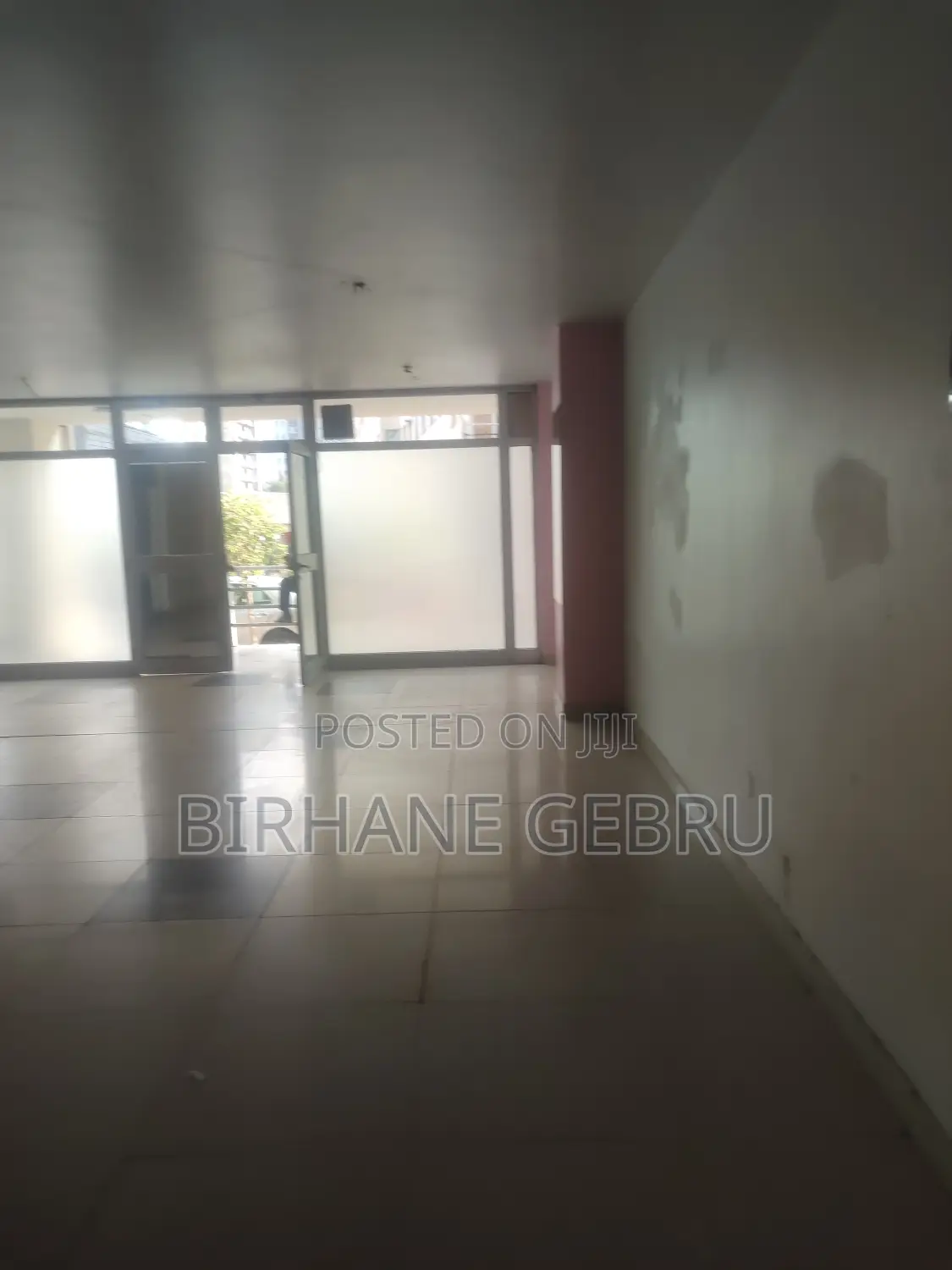 Space Rent for Cafe .Resturant Beauty Salon and Office