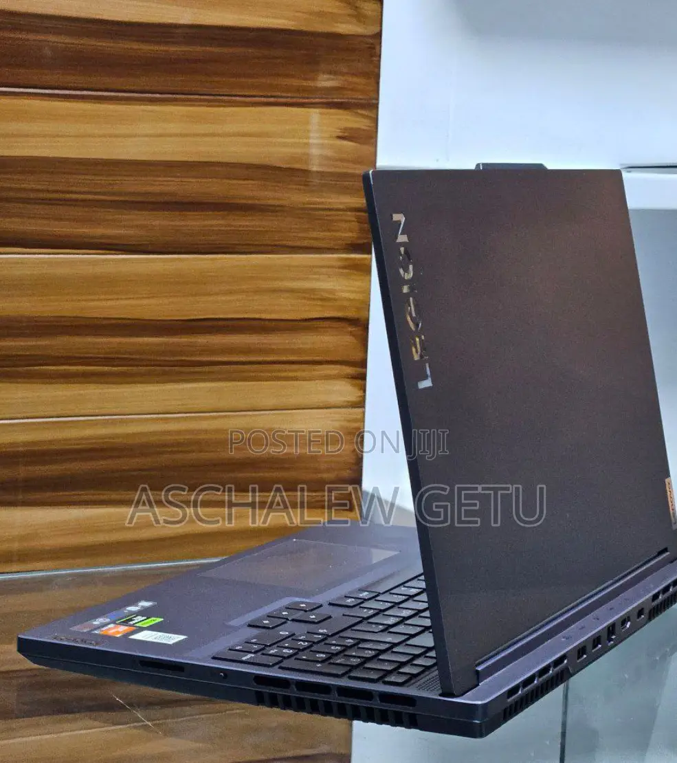 New Laptop Lenovo Legion 5 16GB AMD Ryzen 7 SSD 512GB