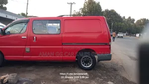 Toyota HiAce 2008 Red