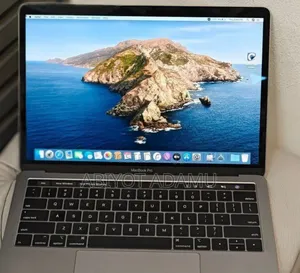 New Laptop Apple MacBook Pro 2019 16GB Intel Core I7 SSD 512GB