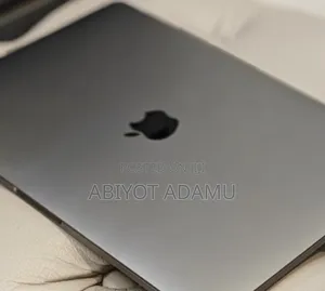 New Laptop Apple MacBook Pro 2019 16GB Intel Core I7 SSD 512GB