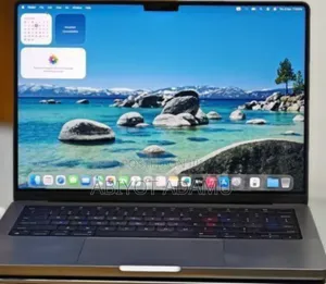 New Laptop Apple MacBook Pro M1 16GB Intel Core I7 SSD 32GB