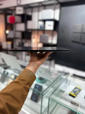 New Laptop Microsoft Surface 16GB Intel Core I7 SSD 512GB