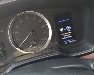 Toyota Corolla Cross Hybrid 2023 White