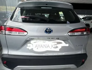 Toyota Corolla Cross Hybrid 2023 White