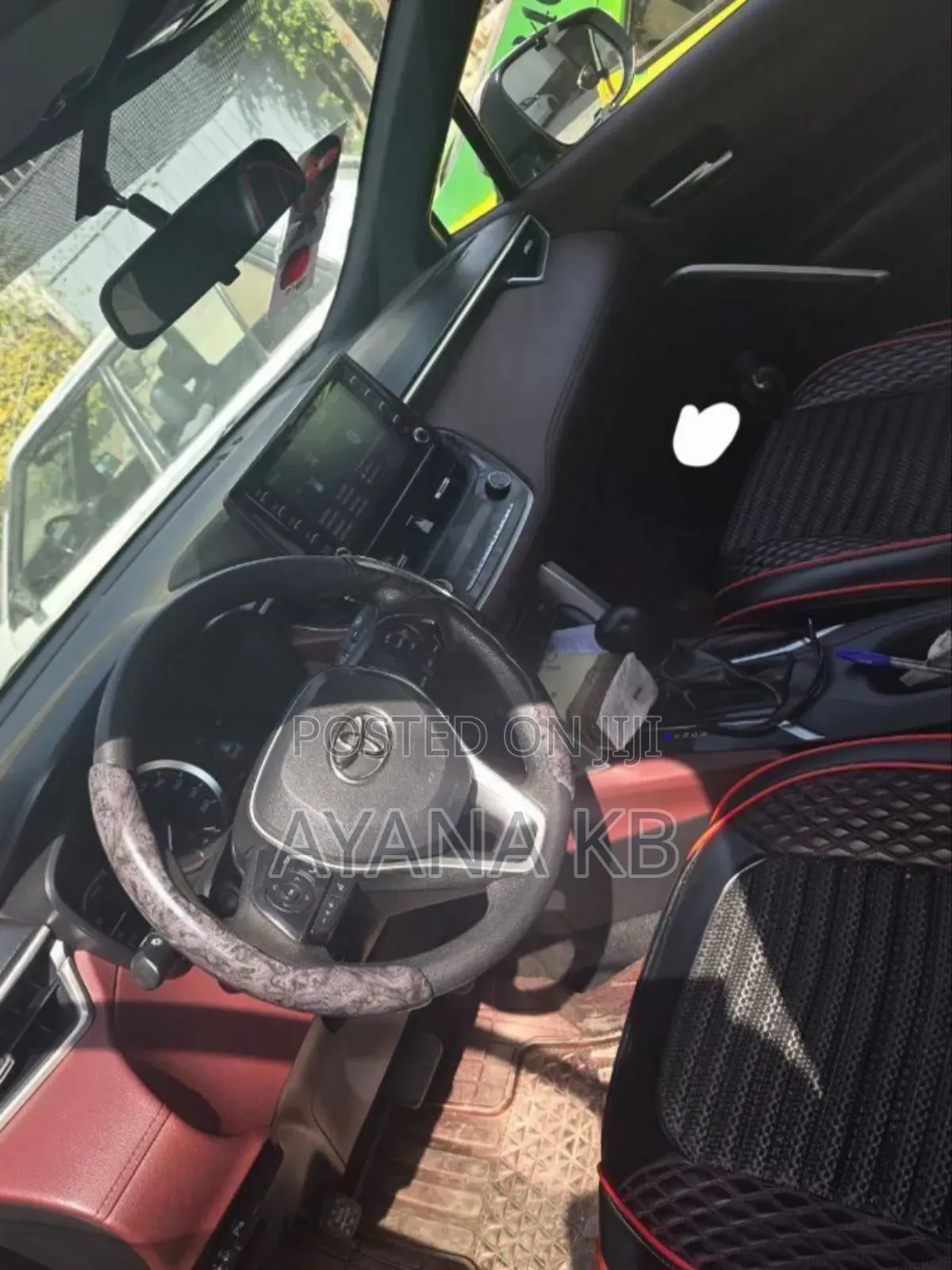 Toyota Corolla Cross Hybrid 2023 White