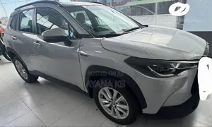 Toyota Corolla Cross Hybrid 2023 White