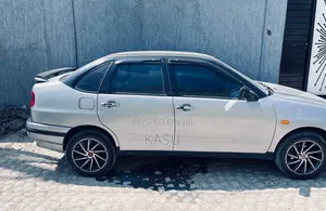 Volkswagen Polo 1.4 2001 Silver
