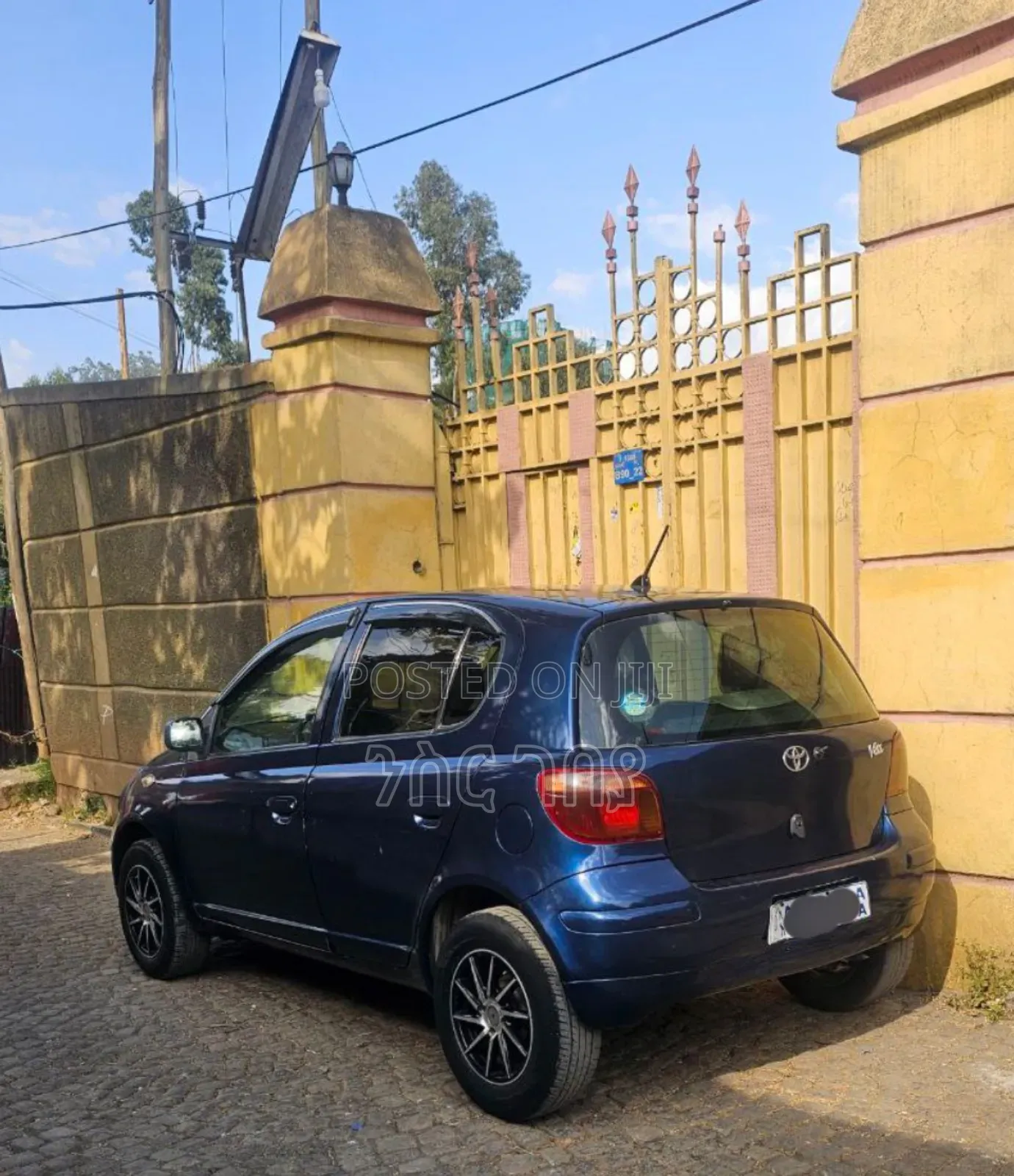 Toyota Vitz 2003 Blue