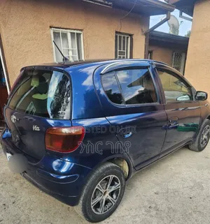 Toyota Vitz 2003 Blue