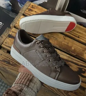 Tommyhilfiger Flat Made in Vietnam