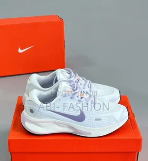 Nike Journey Run Road Running Shoes
