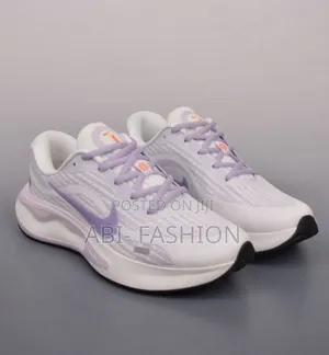 Nike Journey Run Road Running Shoes