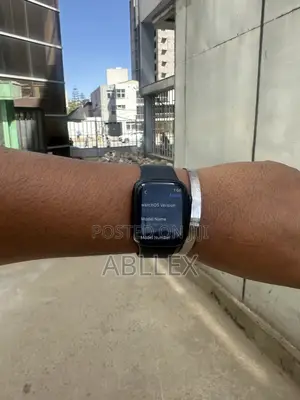 Apple Watch 8