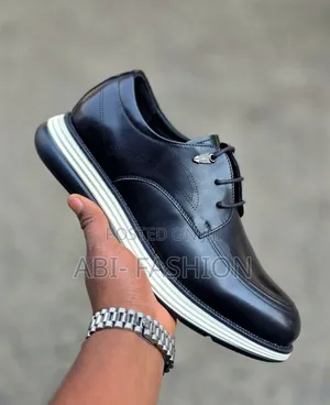 Elegant Gentleman Shoe Master