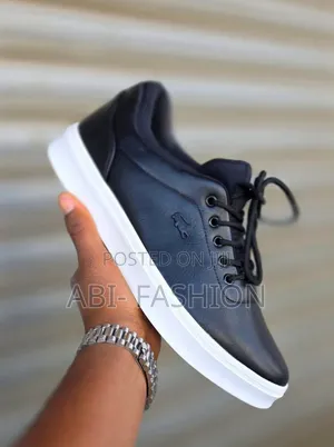 Lacoste Soft Leather Flat Elegant